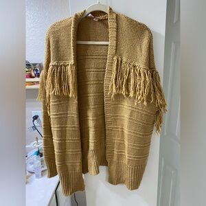 Gorgeous yellow sweater, only worn once.